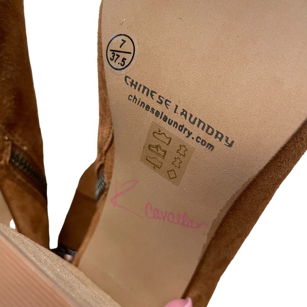 NWOT Chinese Laundry Lawless Caramel Kid Suede Lace-Up Booties Sizez 7 - Picture 6 of 13